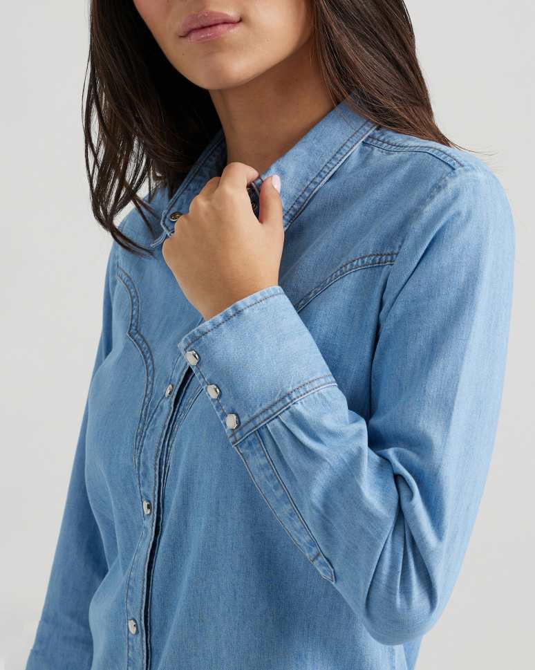 Wrangler® x Yellow Rose by Kendra Scott Denim Western Shirt 196458414664