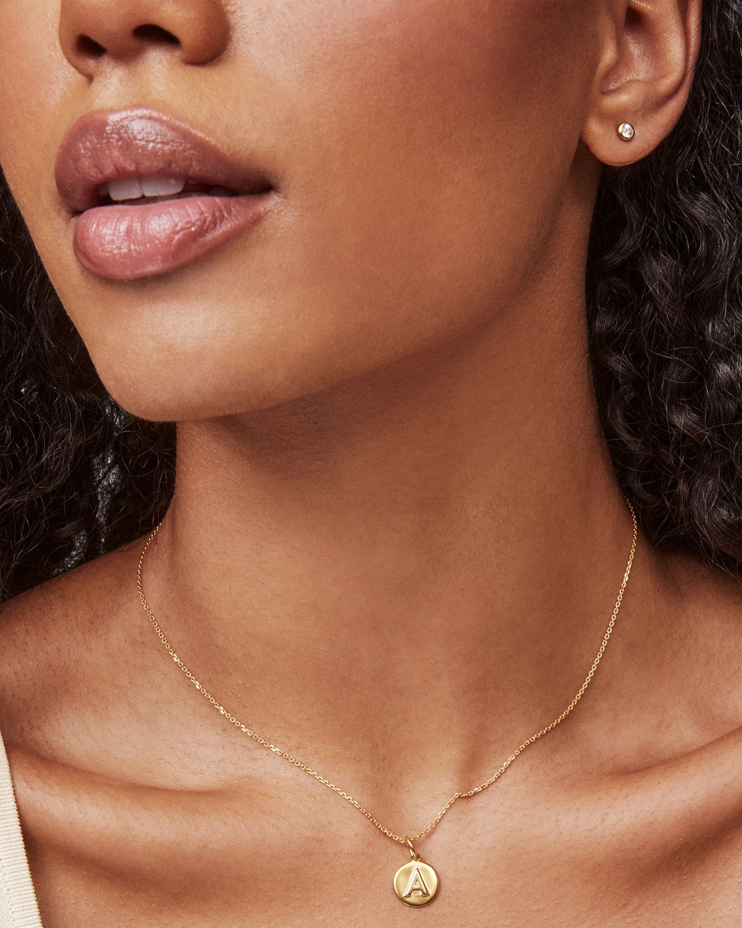 Letter Coin Charm in 18k Gold Vermeil