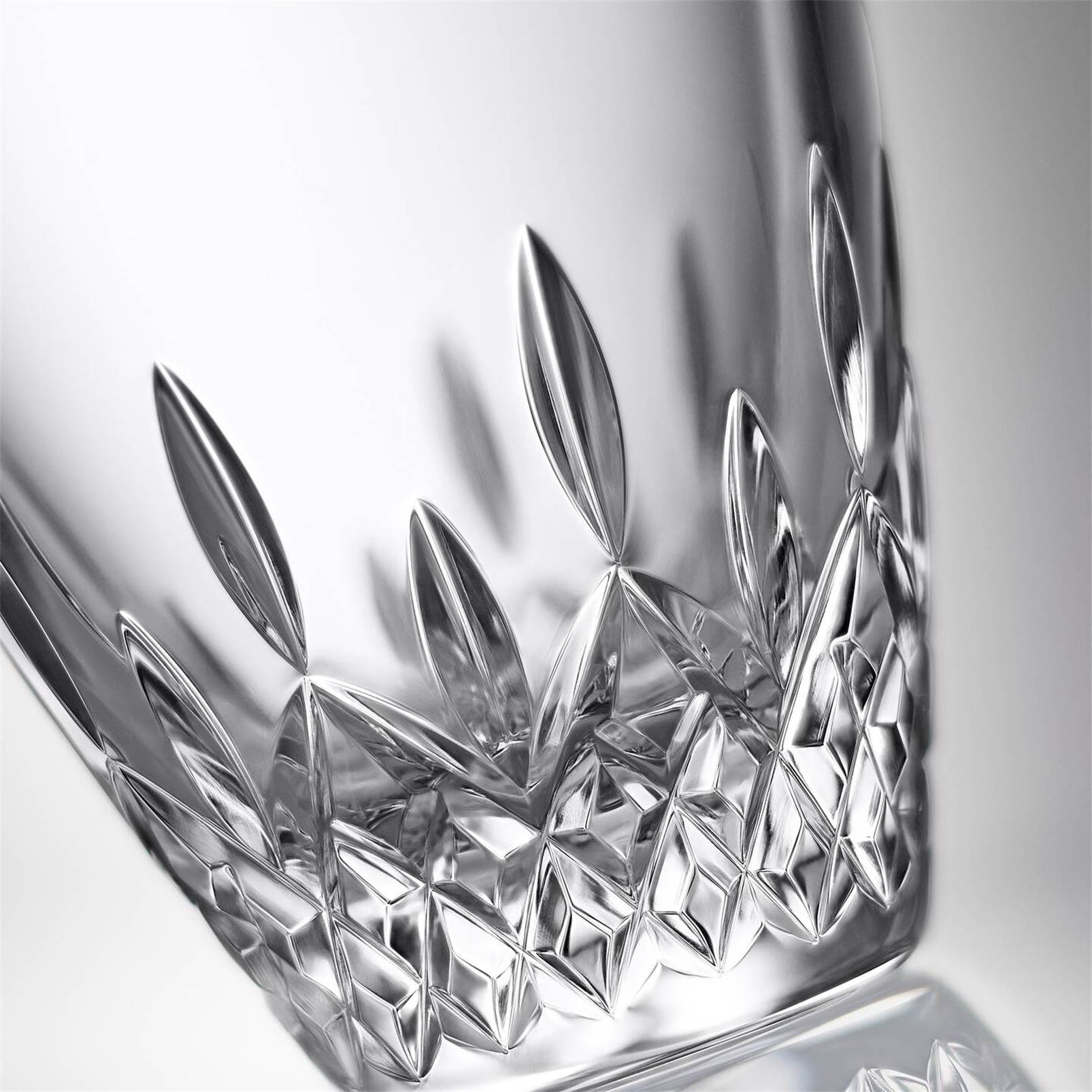 Water Ford Angular Vase 9in 1057715