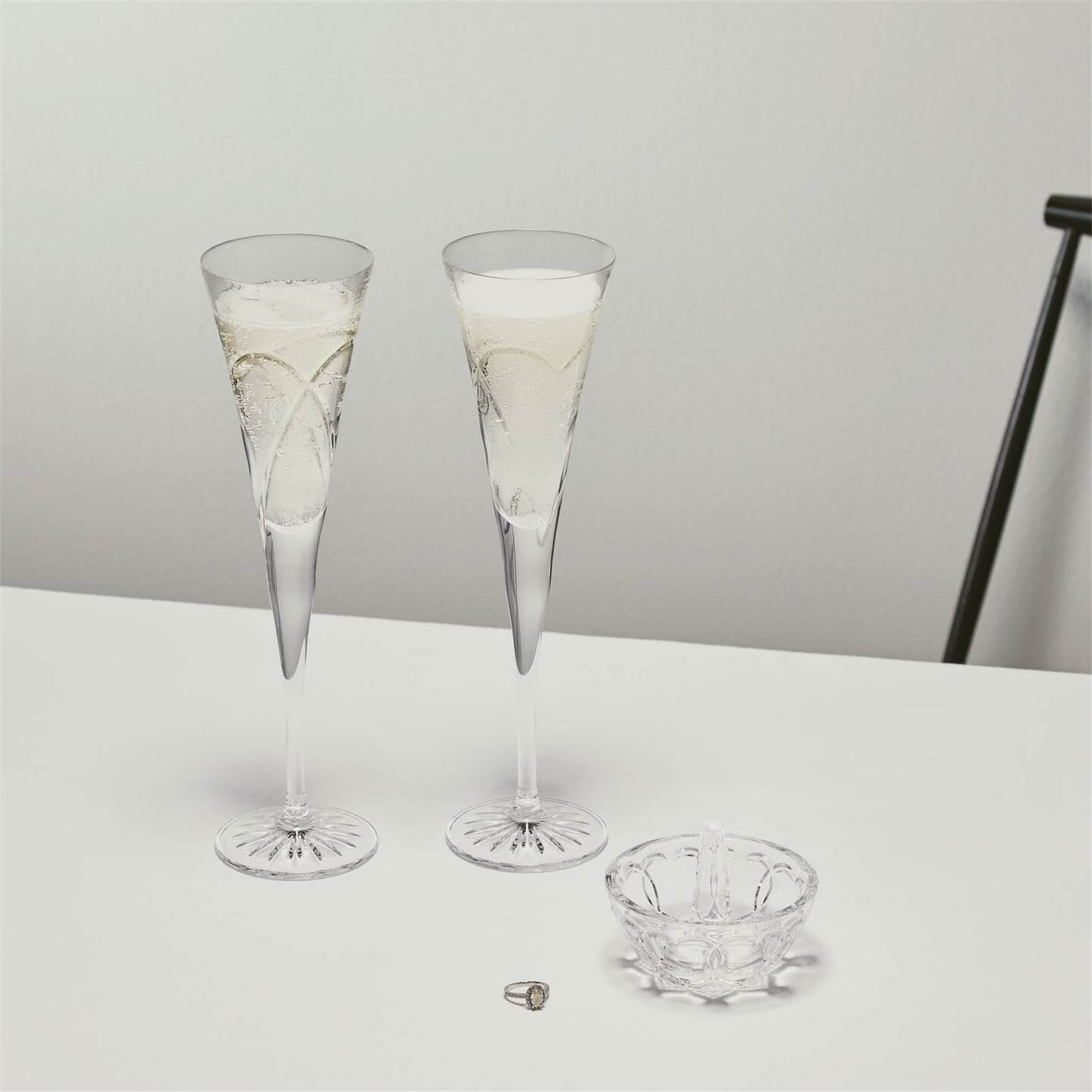 Water Ford Wedding Ring Holder 2.5in 1058258