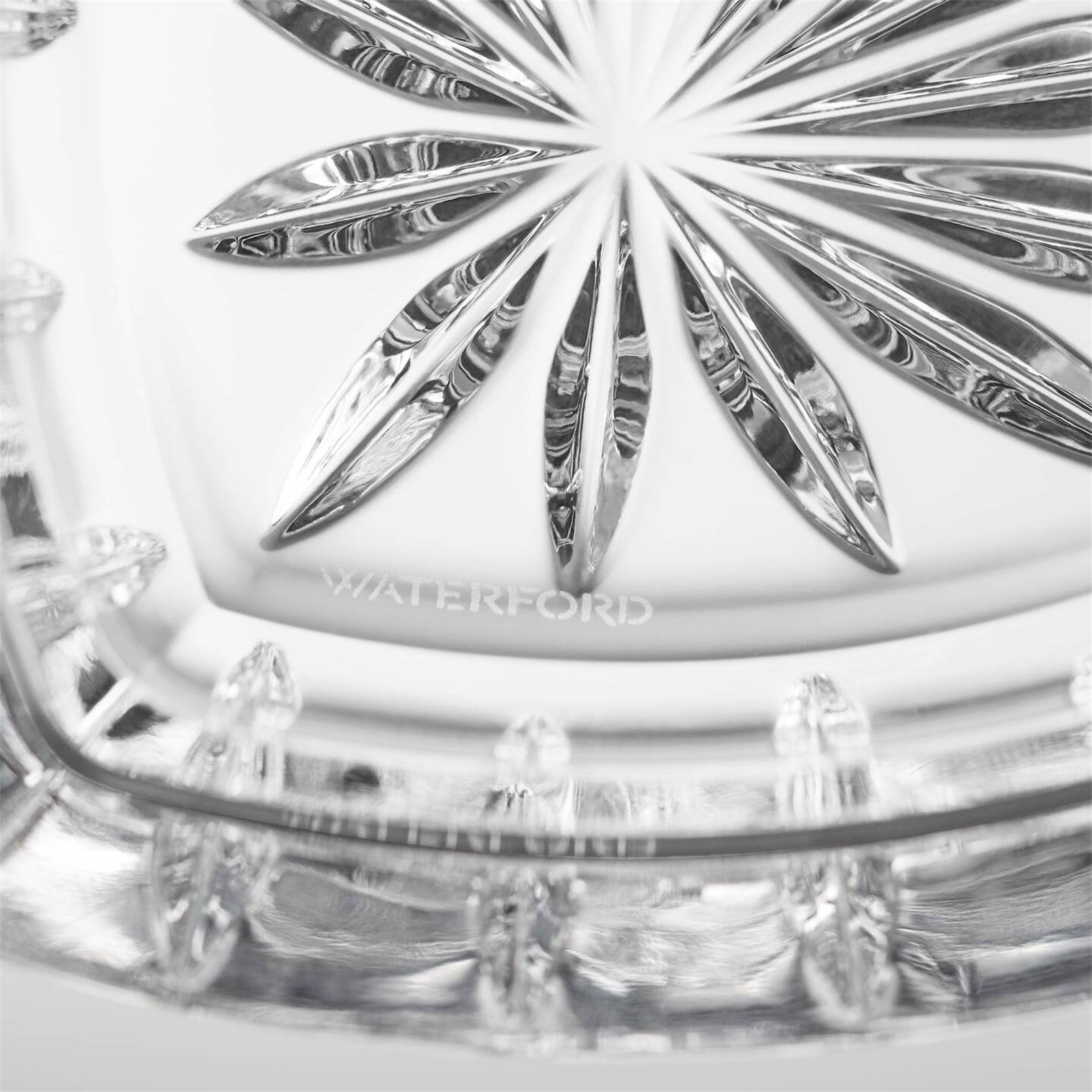 Water Ford Heart Box 4.5in 1058304