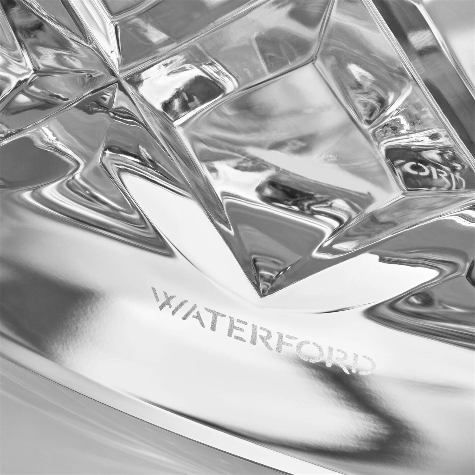 Water Ford Pitcher 57oz 1058533