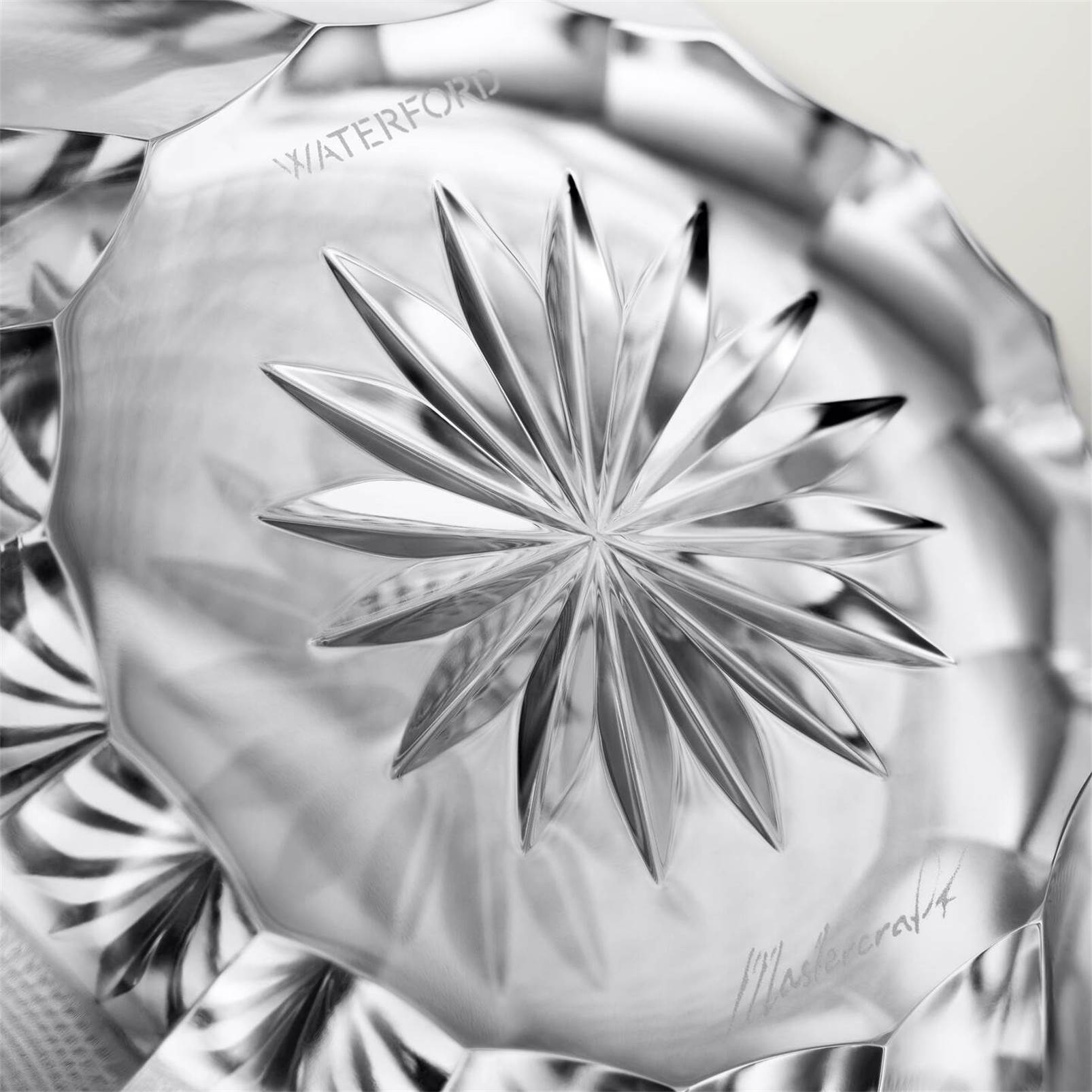 Water Ford Vase 14in 1071275