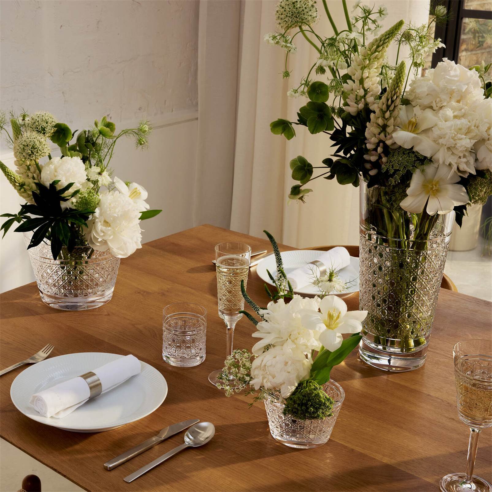 Water Ford Vase 14in 1080815