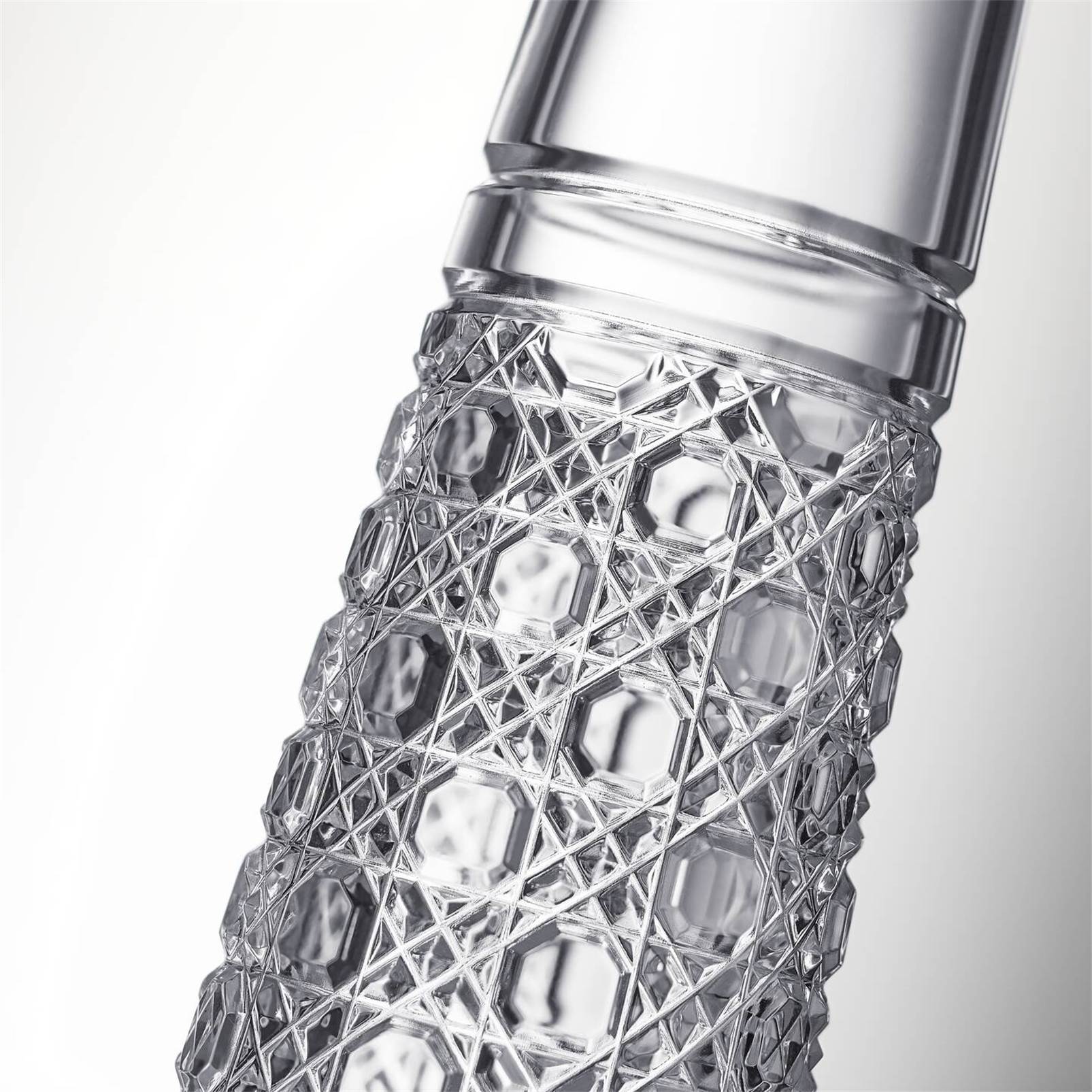 Water Ford Bud Vase 7in 1080821