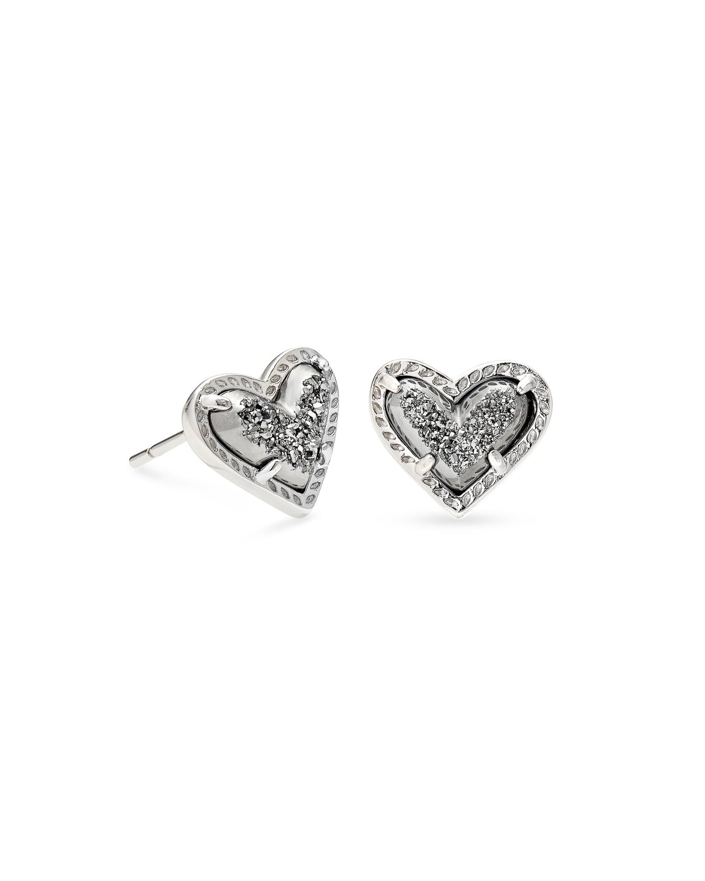 ARI HEART STUD EARRINGS