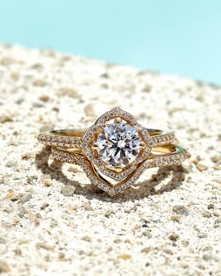 0.5 ct Signature Engagement Ring in 14k Yellow Gold 196088027609