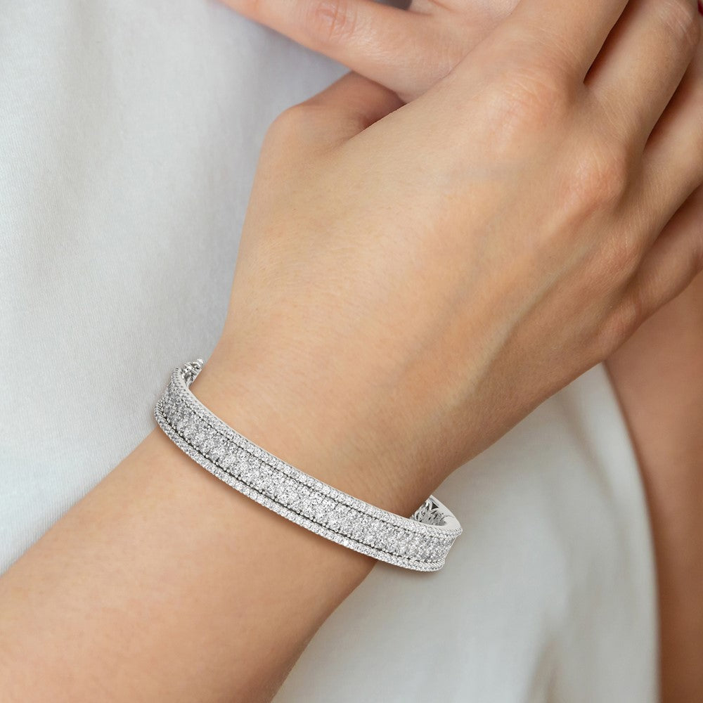 Sterling Shimmer Sterling Silver Rhodium-plated 215 Stone Pav������������������������������������������������������ CZ Hinged Bangle Bracelet QB1346