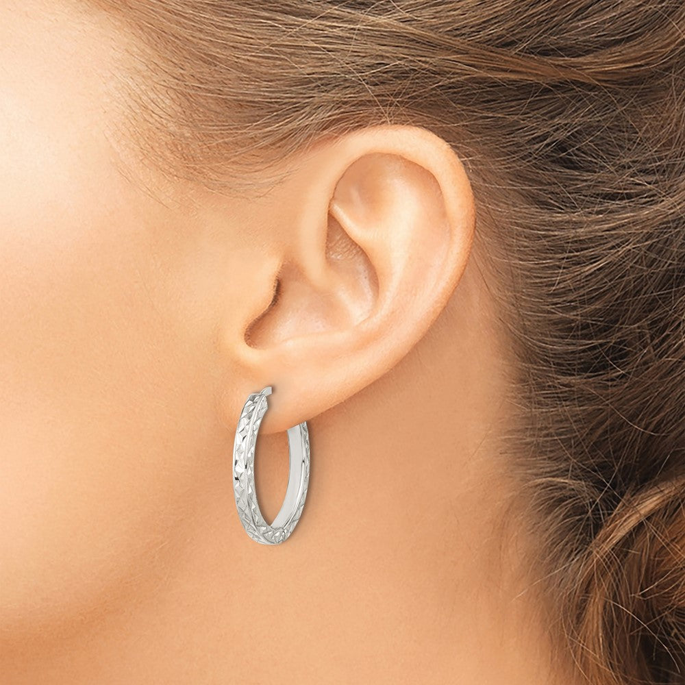 QE15959 Sterling Silver Polished D/C Square Tube Locking Hoop Earrings