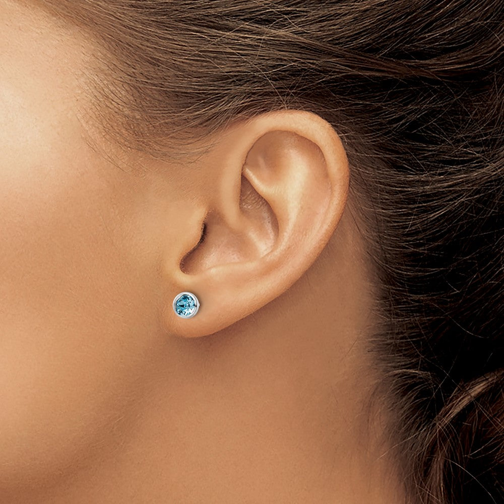 QE16162 Sterling Silver Rhodium-plated Polished Blue Crystal Bezel Stud Earrings
