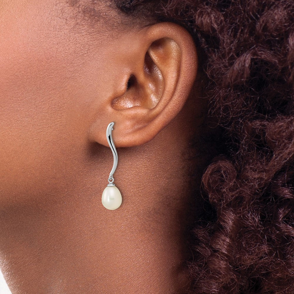 QE16350 Sterling Silver Rhodium-plated 7-9mm White Teardrop Freshwater Cultured Pearl Post Dangle Earrings