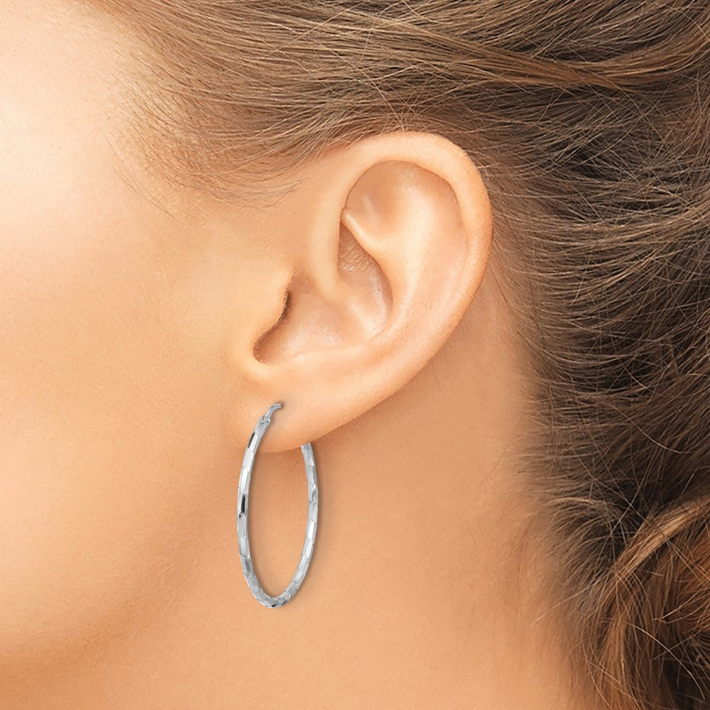 QE16791 Sterling Silver Rhodium-plated Polished Textured 1.60mm Hoop Earrings