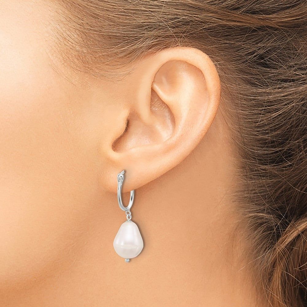 QE17240 Sterling Silver Polished Teardrop FWC Pearl Dangle Oval Hoop Earrings