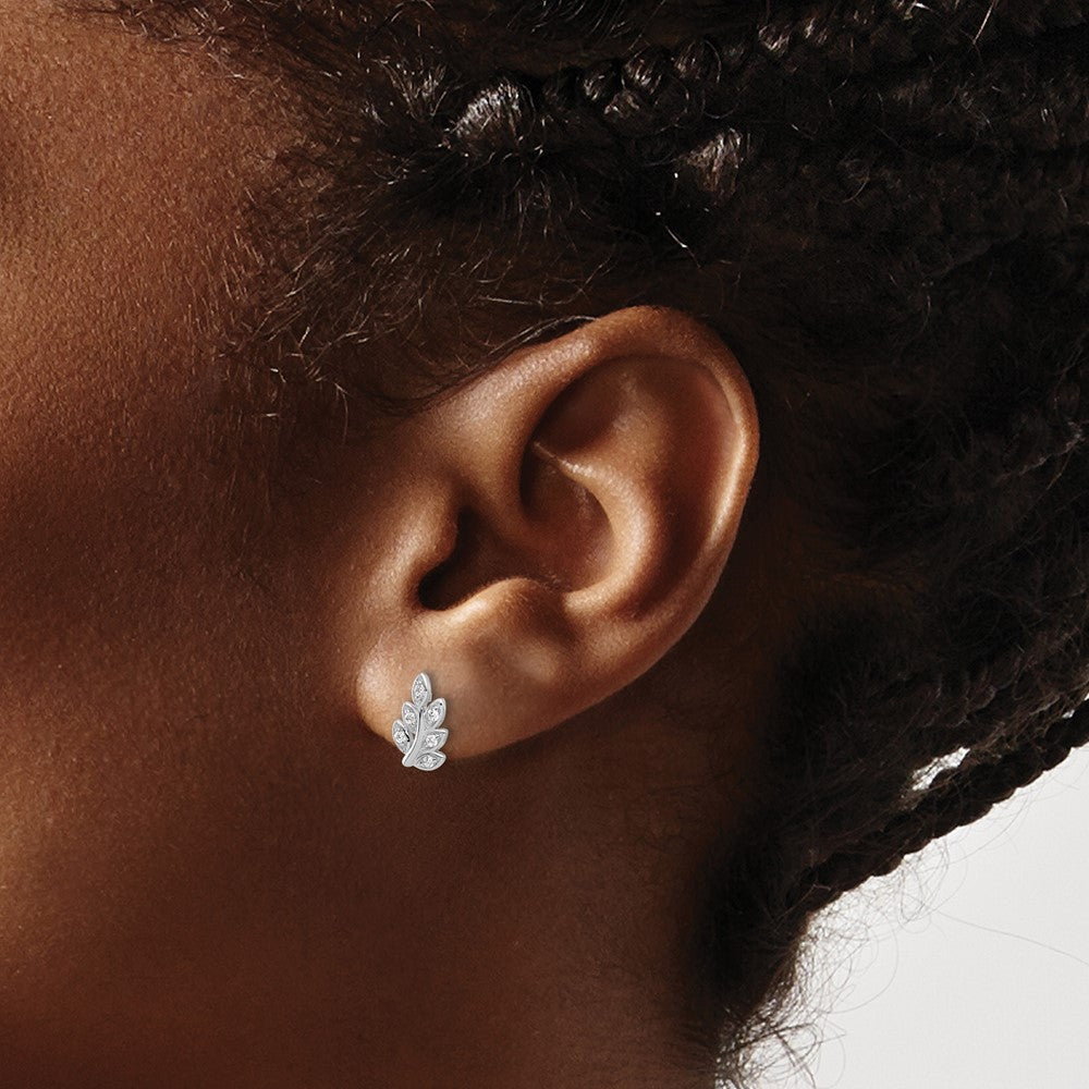 QE17644 Sterling Silver Rhodium-plated CZ Leaf Post Earrings