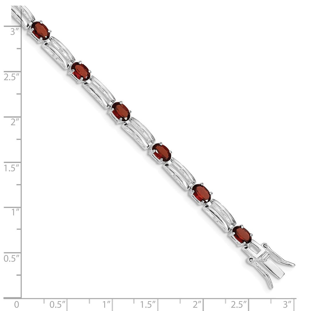 Sterling Silver Rhodium-plated Garnet Bracelet QX180GA