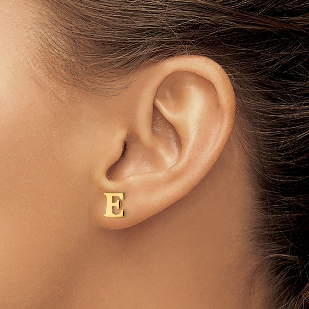 XNE46GP_E Sterling Silver Gold-plated Letter E Initial Post Earrings