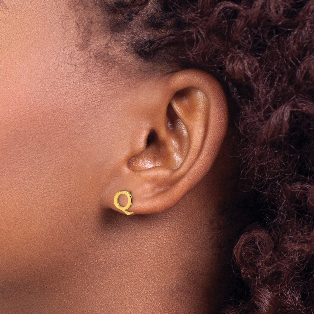 XNE46GP_Q Sterling Silver Gold-plated Letter Q Initial Post Earrings