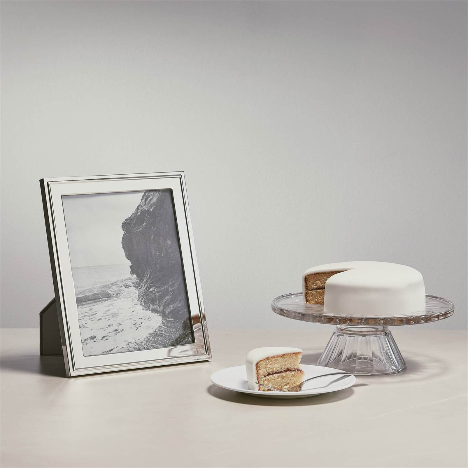 Water Ford Classic Silver Picture Frame 8x10 W3080