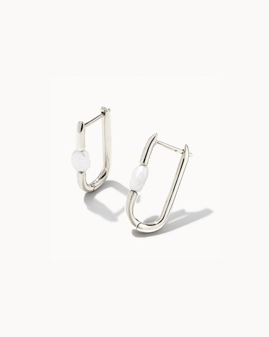 Kendra Scott LINDSAY HUGGIE EARRINGS 9608800030 N1698GLD 0.86'L X 0.48'W RHODIUM WHITE PEARL