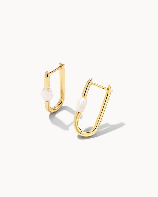 Kendra Scott LINDSAY HUGGIE EARRINGS 9608800029 E1811RHD 0.86'L X 0.48'W GOLD WHITE PEARL